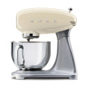 Impastatrice Smeg SMF02CREU ambientazione