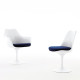 Knoll Saarinen Sedia Tulip girevole bianca con cuscino vista