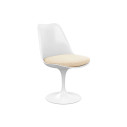 Knoll Saarinen Sedia Tulip girevole bianca con cuscino vista