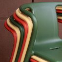 Air-ArmChair Sedia impilabile con braccioli Magis ambientazione