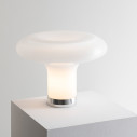 Artemide Lesbo lampada da tavolo ambientazione