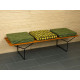 Knoll Bertoia Panca Listoni Teak Struttura Rilsan Nero Outdoor ambientazione