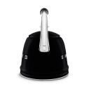Bollitore a fischio Smeg WKF01BL Nero ambientazione