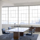 Knoll Mies Van Der Rohe Brno Poltroncina struttura piatta con braccioli rivestiti ambientazione