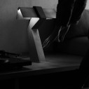 Cauvet Tau Lampada da tavolo DCW éditions ambientazione