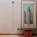 Cono Ø 15 Lampada da terra Firmamento Milano ambientazione