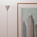 Cono Ø 15 Lampada da terra Firmamento Milano ambientazione