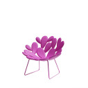 Filicudi Poltrona colorata con base a slitta Fuxia Qeeboo vista