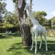 Giraffe in Love Outdoor Qeeboo ambientazione