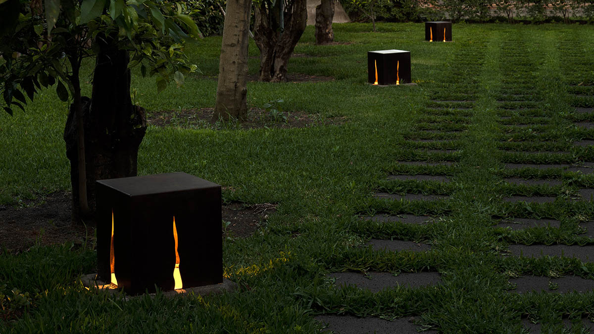 Artemide Granito 30 lampada da terra lampada da esterno in vendita online  su Mobilcasa Pisa