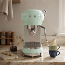Macchina da caffè espresso manuale Smeg ECF02PGEU Verde pastello ambientazione