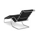 Knoll Mies Van Der Rohe MR Chaise Longue regolabile Edizione Bauhaus vista