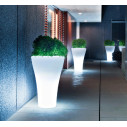Ming Extra High vaso luminoso Serralunga ambientazione