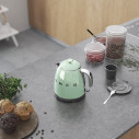 Mini Bollitore Smeg KLF05PGEU ambientazione