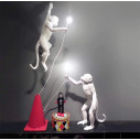 Monkey Lamp Standing Seletti ambientazione