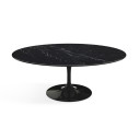 Knoll Saarinen Tavolino Tulip Ovale 107x70 Marmo Nero Marquina vista con finitura trasparente satinata