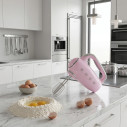 Sbattitore elettrico Smeg HMF01PKEU Rosa ambientazione