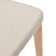 Sedia Rosie in ciniglia beige e gambe in legno massello di frassino finitura naturale Kave Home dettaglio
