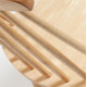 Sedia Tressia DM e legno massello di caucciù laccato naturale dettaglio
