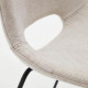 Sedia Zahara beige e gambe in acciaio finitura nera Kave Home dettagio