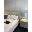 Sesè Lampada da tavolo Firmamento Milano ambientazione