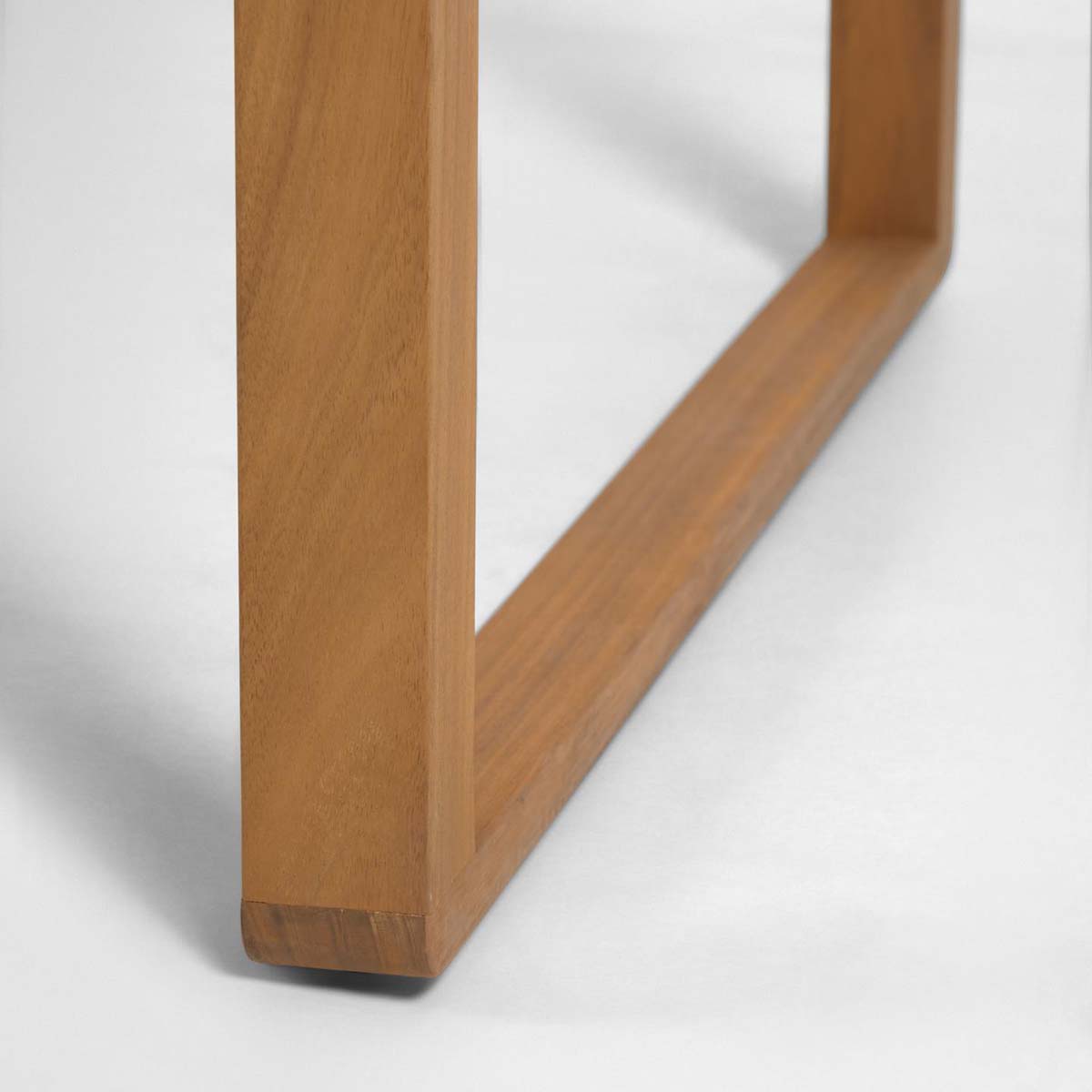 Tavolo rotondo Nahla in legno massello di acacia con finitura naturale Ø 90  cm