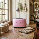 Tostapane 2x4 fette Smeg TSF02PKEU Rosa ambientazione