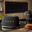 Tostapane 2 fette Smeg TSF01BLMEU Nero opaco ambientazione