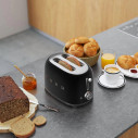 Tostapane 2 fette Smeg TSF01BLMEU Nero opaco ambientazione