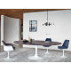 Knoll Saarinen Poltroncina Tulip fissa bianca rivestita ambientazione