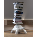 Turtle Carry Bookcase Qeeboo ambientazione