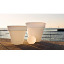 Vas-One vaso luminoso Serralunga ambientazione