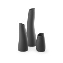 Vaso Madame 60 Plust S4 granito ambientazione trittico con Madame 95 e Madame 145