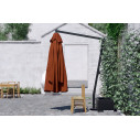 Venere ombrellone a braccio laterale 200x200 Ombrellificio Veneto ambientazione