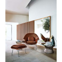 KNOLL Saarinen Poggiapiedi Womb Relax in Dacron cromato ambientazione