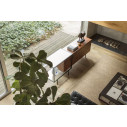 Zoom Credenza in piuma di Mogano ambientazione